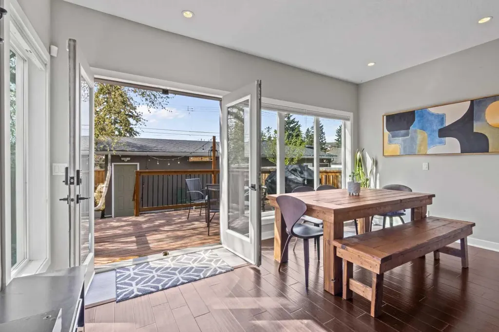 6417 34 Avenue NW Calgary AB T3B 1M9