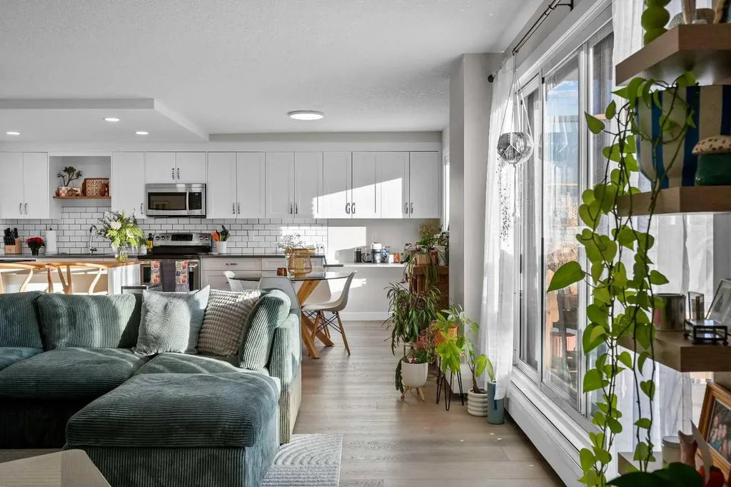 1208 14 Avenue SW Calgary AB T3C 0V9