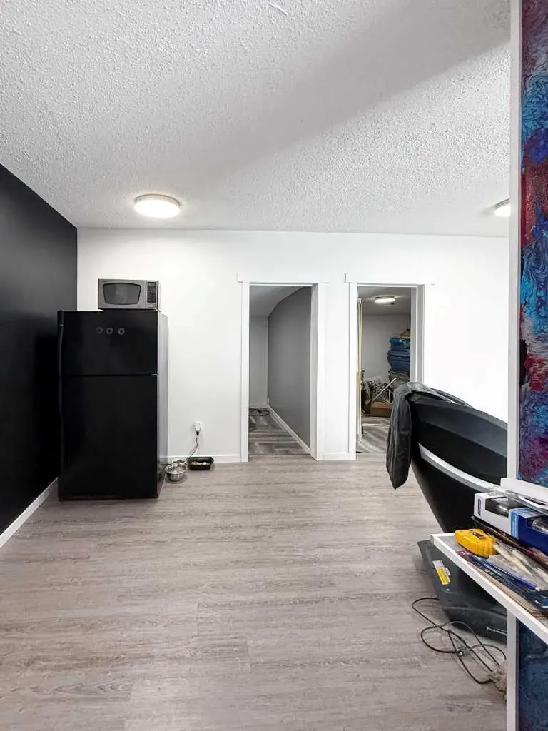 2031 18 Avenue Bowden AB T0M 0K0