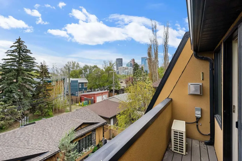 720 4 Street NW Calgary AB T2N 1P2