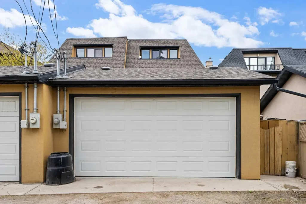 720 4 Street NW Calgary AB T2N 1P2