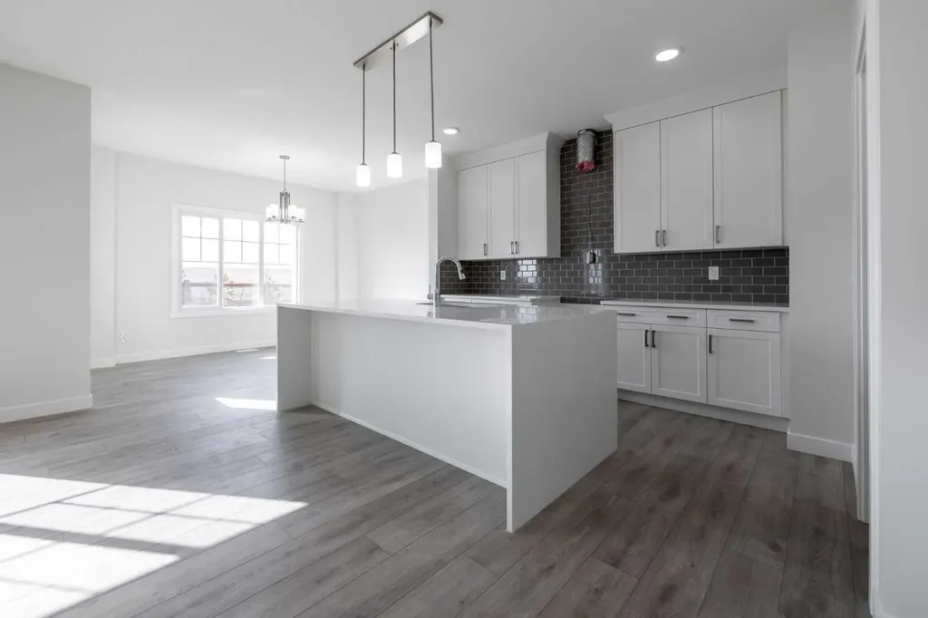 67 Amber View Balzac AB T4B 5T7