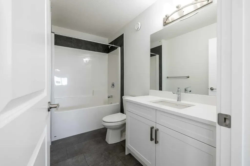 67 Amber View Balzac AB T4B 5T7