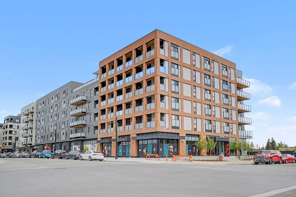 3107 Warren Street Calgary AB T3B 0M2