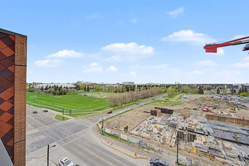3107 Warren Street Calgary AB T3B 0M2