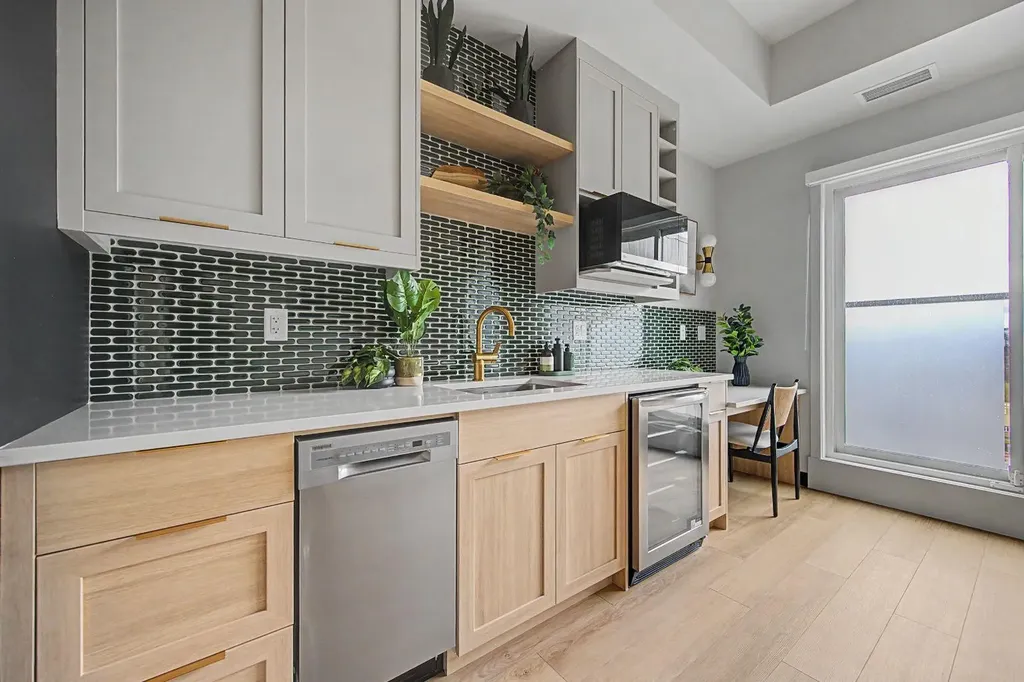 3107 Warren Street Calgary AB T3B 0M2