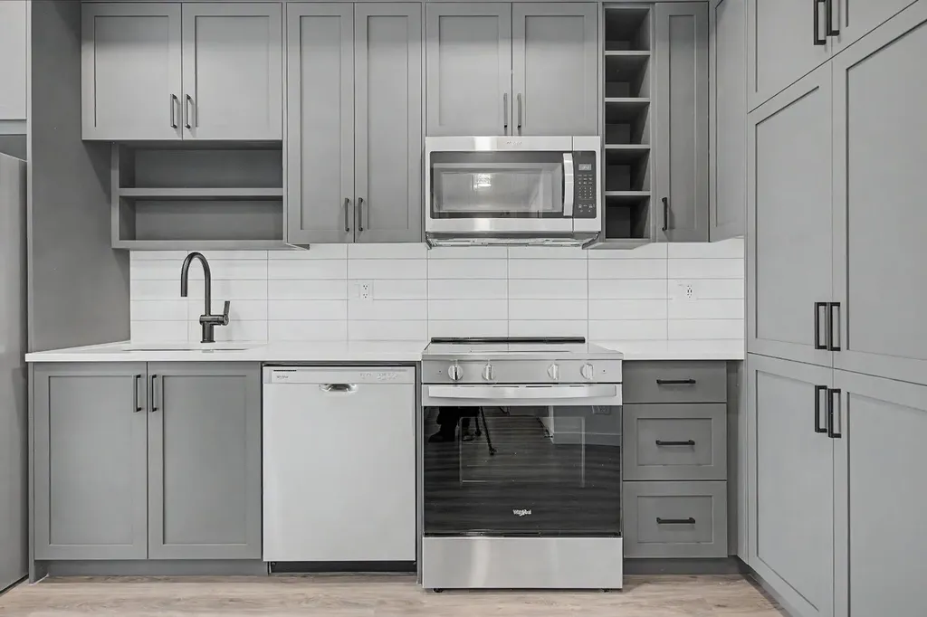 3107 Warren Street Calgary AB T3B 0M2