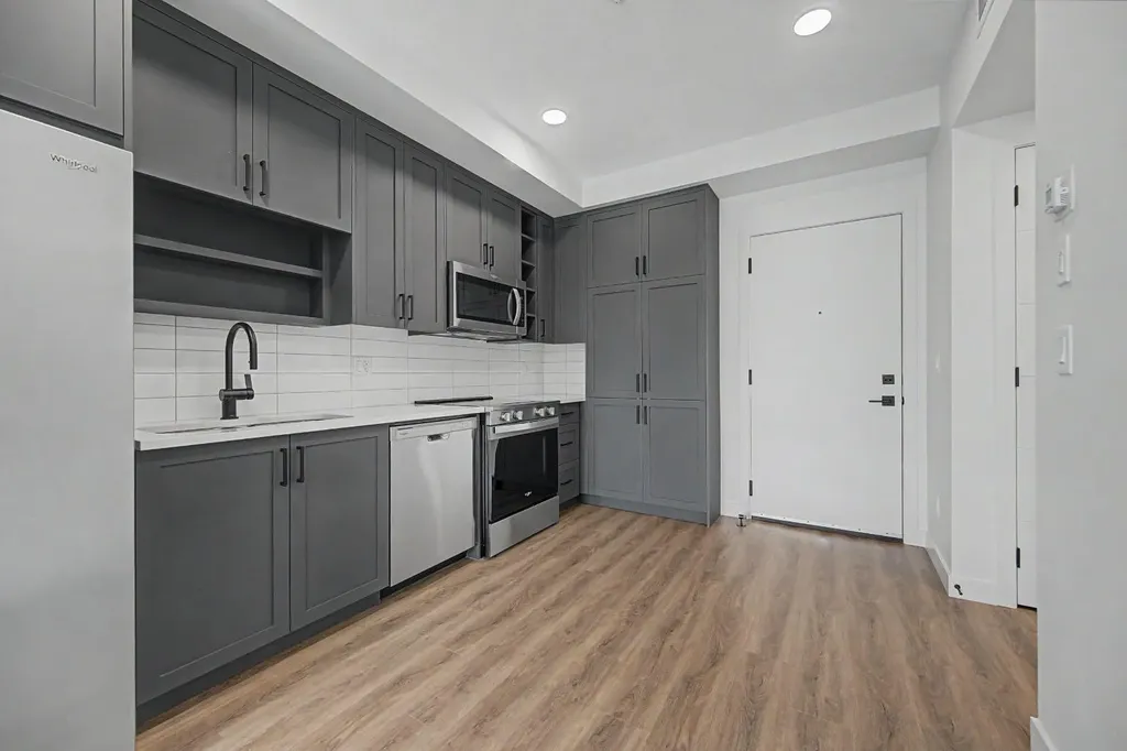 3107 Warren Street Calgary AB T3B 0M2