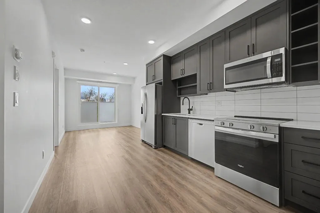 3107 Warren Street Calgary AB T3B 0M2