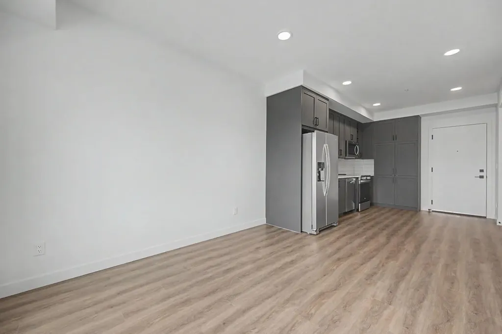 3107 Warren Street Calgary AB T3B 0M2