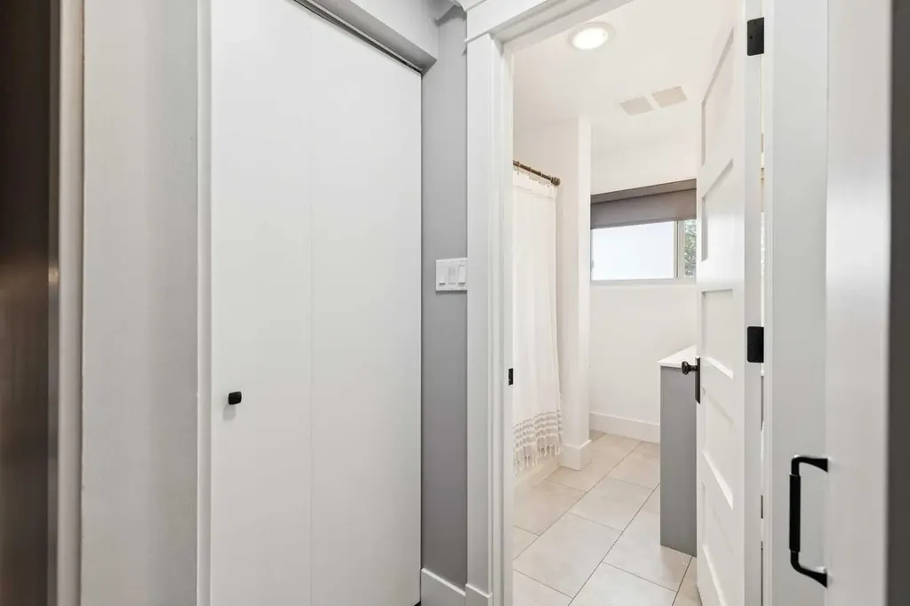 162 Fyffe Road SE Calgary AB T2H 1C2