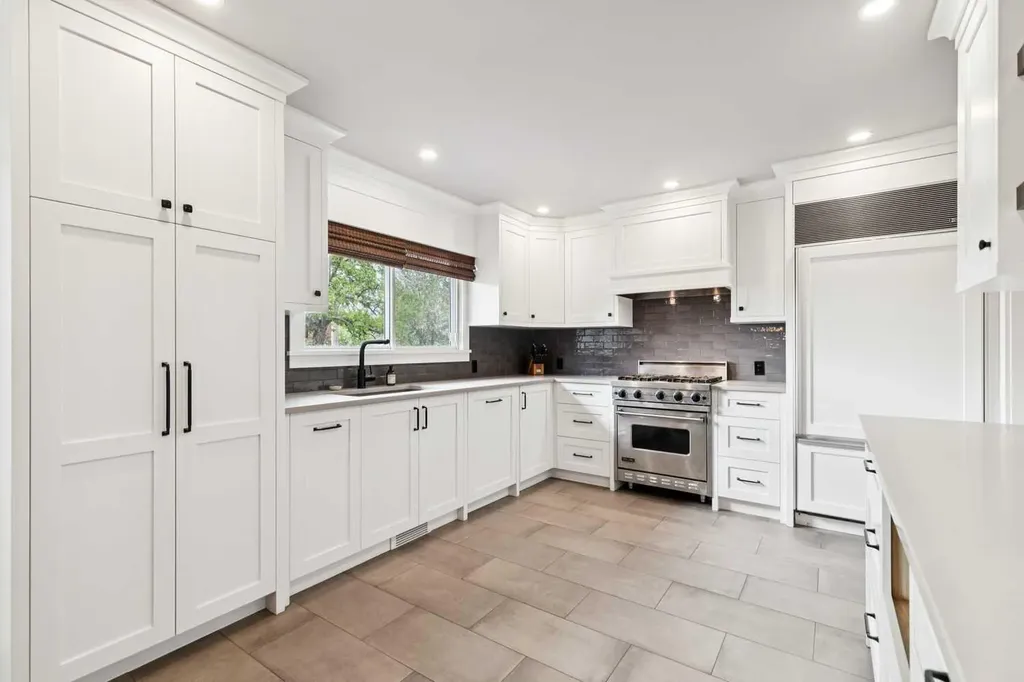 162 Fyffe Road SE Calgary AB T2H 1C2