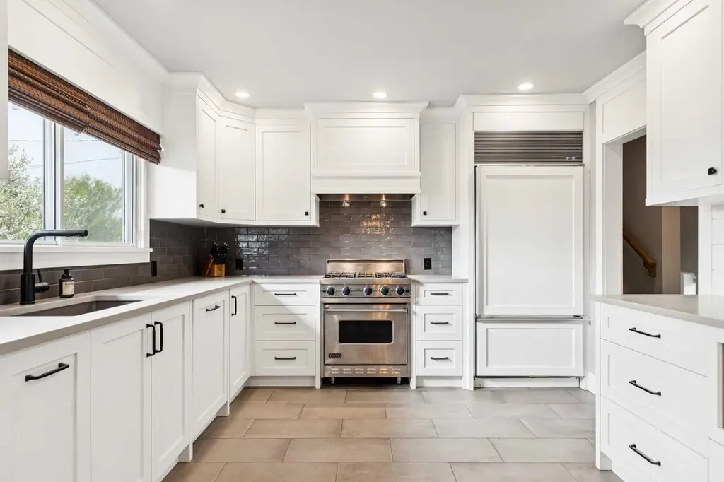 162 Fyffe Road SE Calgary AB T2H 1C2