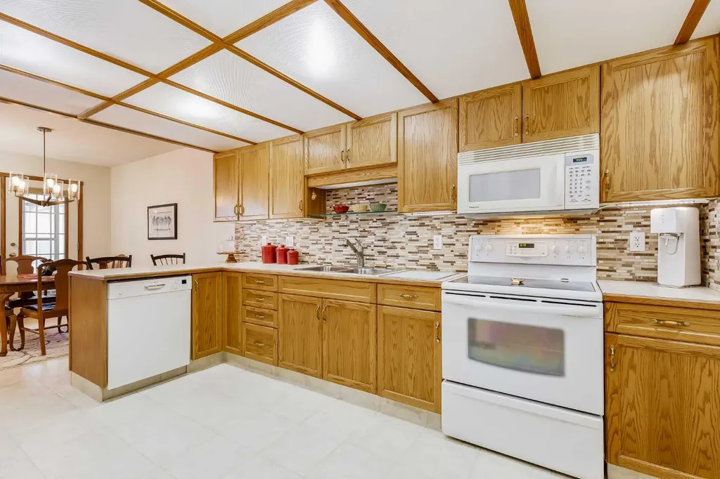 4118 Silverpark Estates Close Olds AB T4H 1B4