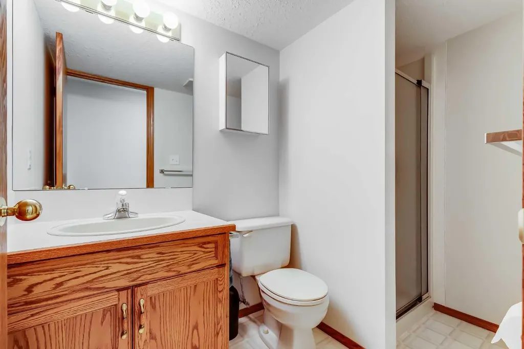 4118 Silverpark Estates Close Olds AB T4H 1B4