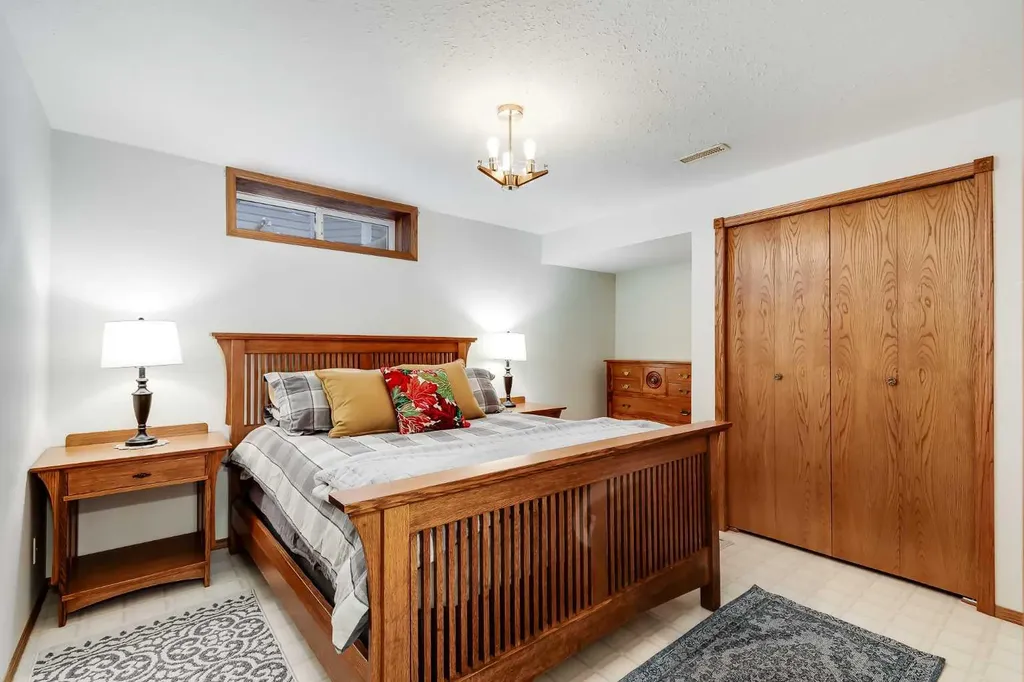 4118 Silverpark Estates Close Olds AB T4H 1B4