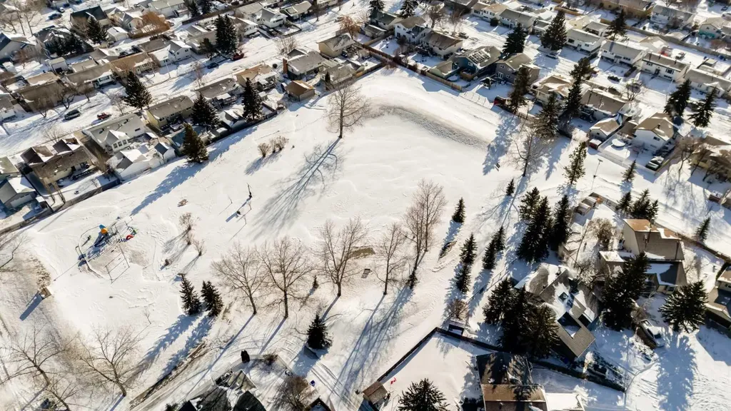 4118 Silverpark Estates Close Olds AB T4H 1B4