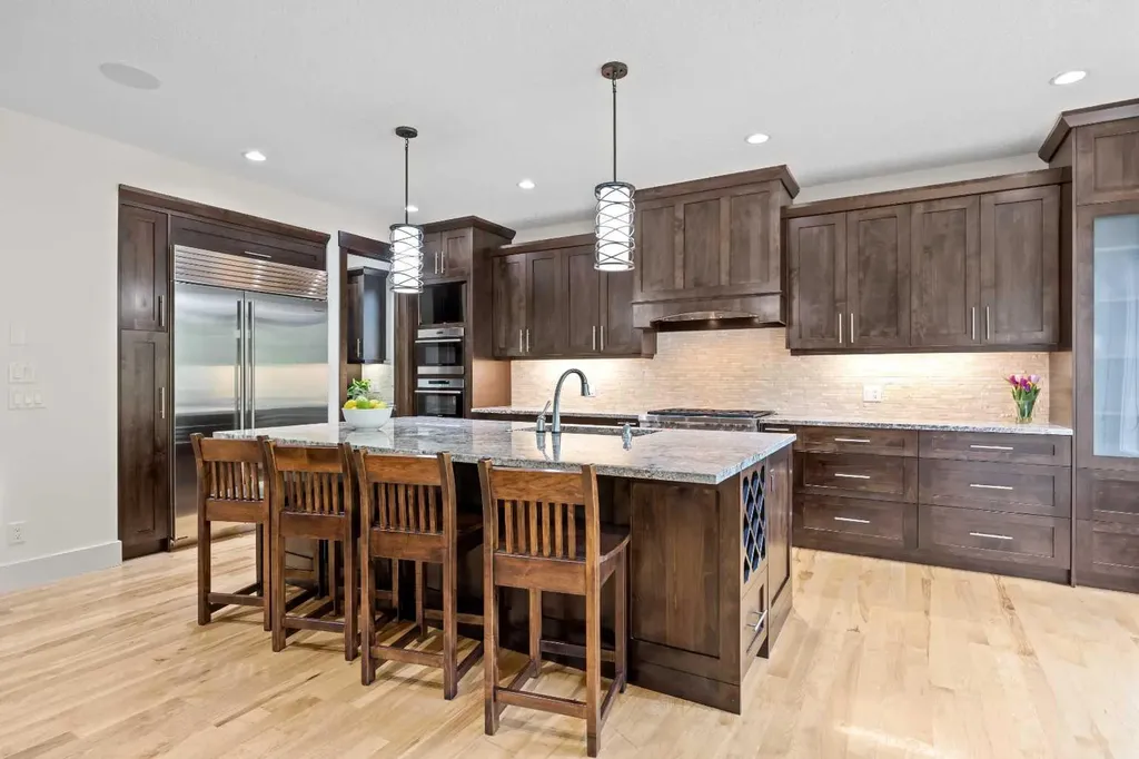 89 Evergreen Mount SW Calgary AB T2Y 3T9