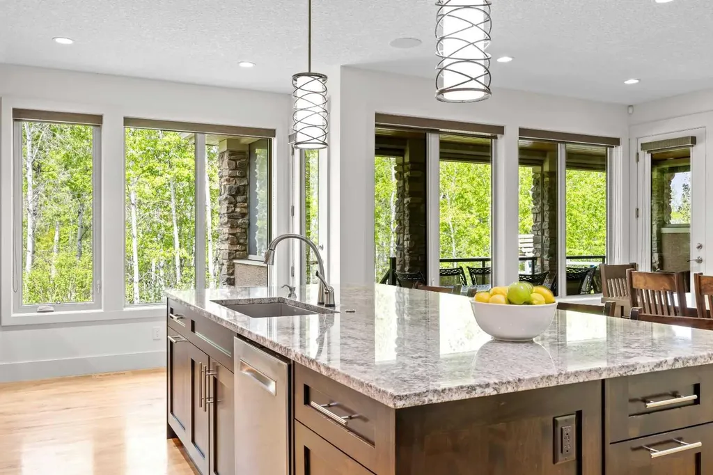 89 Evergreen Mount SW Calgary AB T2Y 3T9
