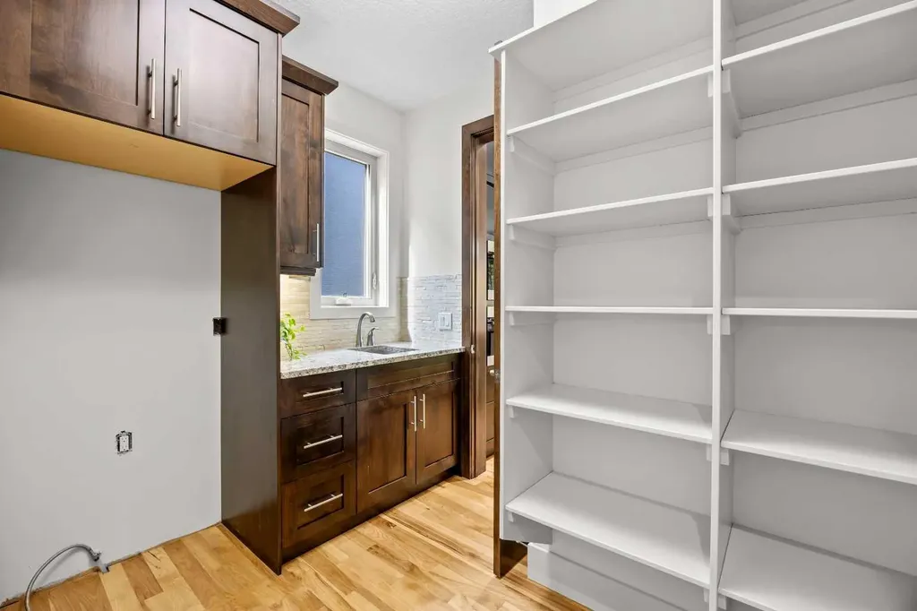 89 Evergreen Mount SW Calgary AB T2Y 3T9