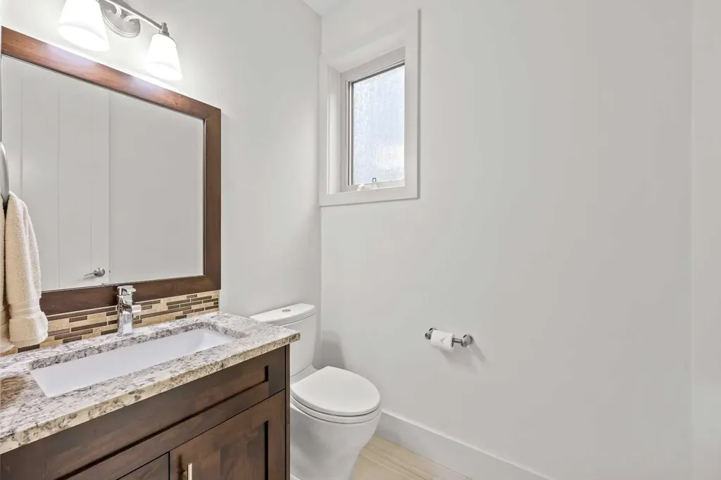 89 Evergreen Mount SW Calgary AB T2Y 3T9