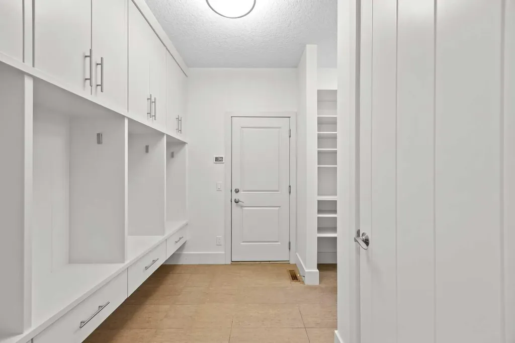 89 Evergreen Mount SW Calgary AB T2Y 3T9