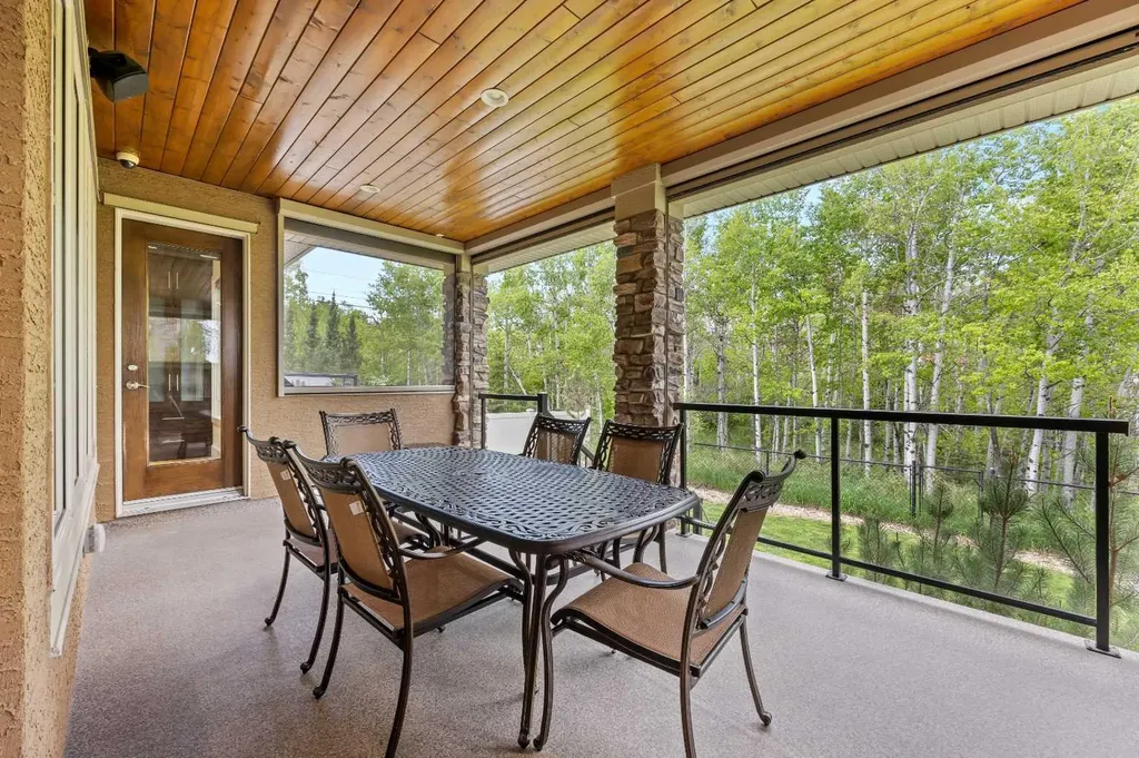 89 Evergreen Mount SW Calgary AB T2Y 3T9