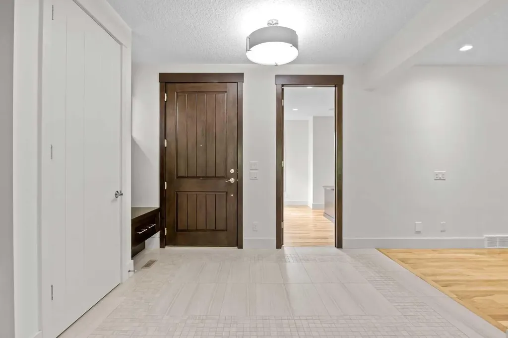 89 Evergreen Mount SW Calgary AB T2Y 3T9