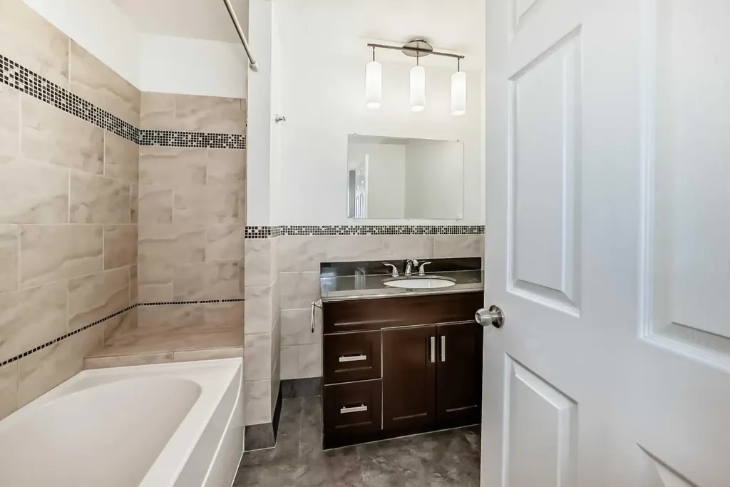 2 Nichols Crescent Red Deer AB T4P 1P6