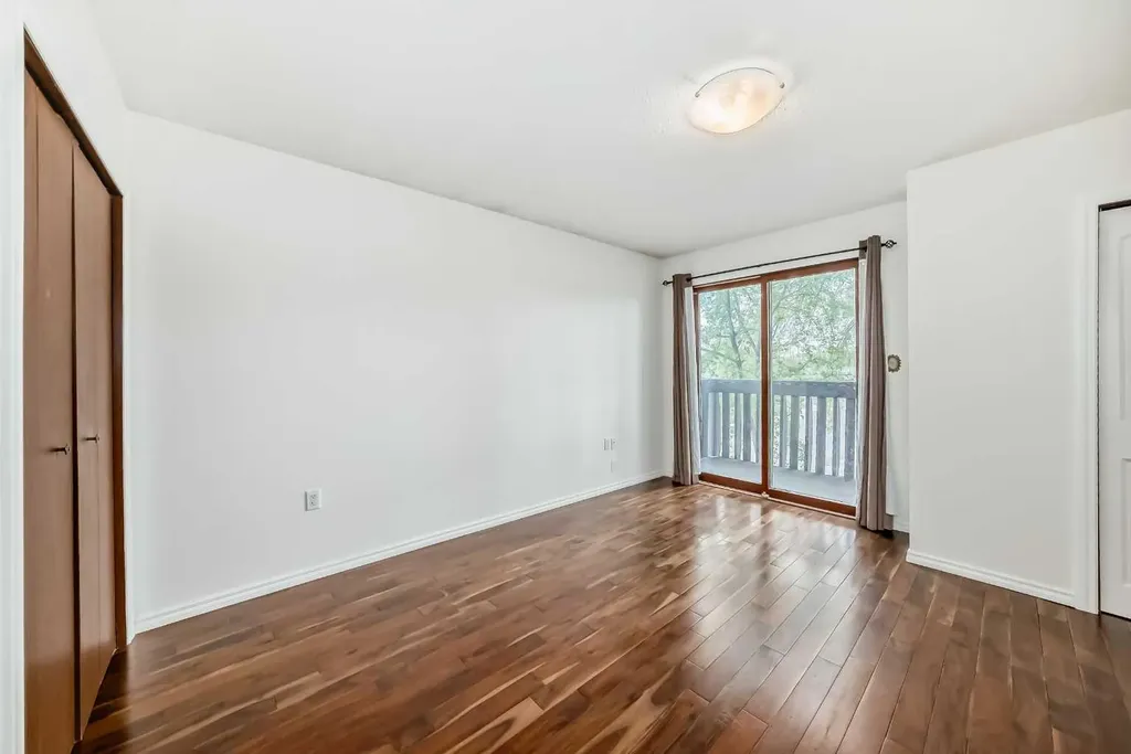 2 Nichols Crescent Red Deer AB T4P 1P6