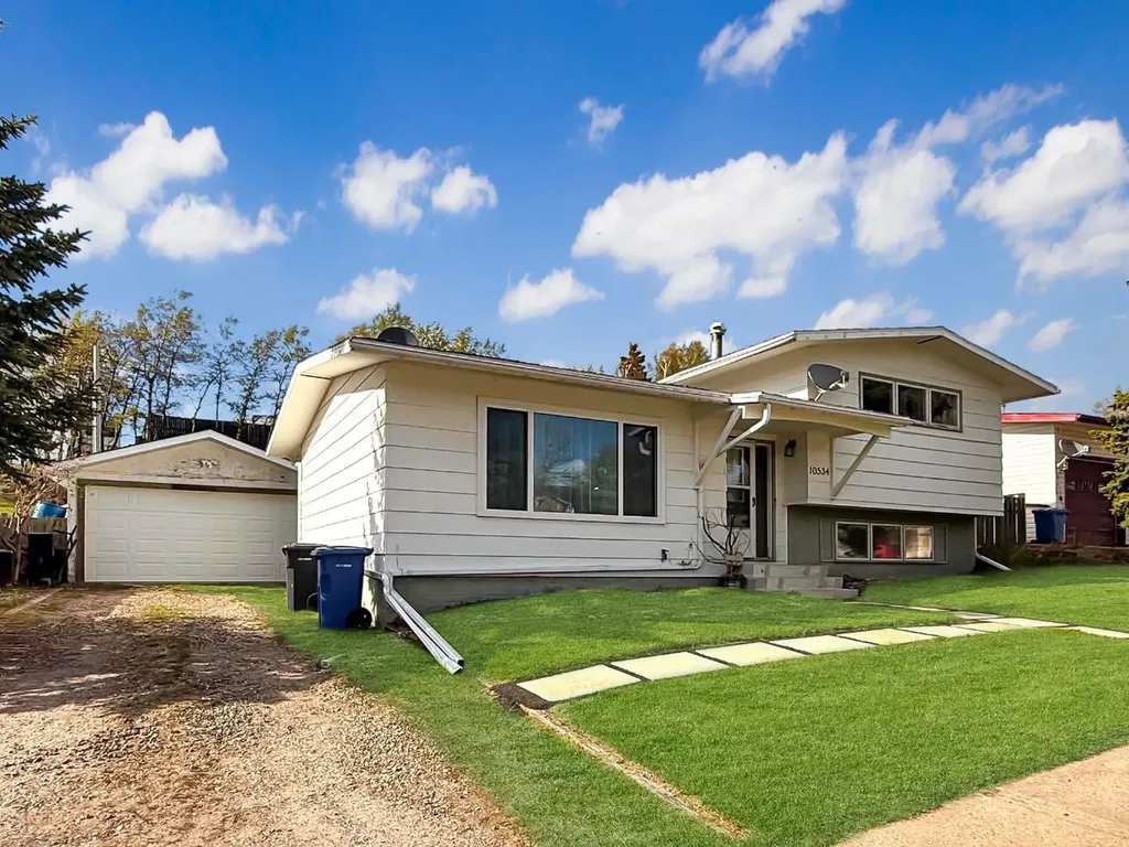 10534 98th Avenue Grande Cache AB t0e0y0