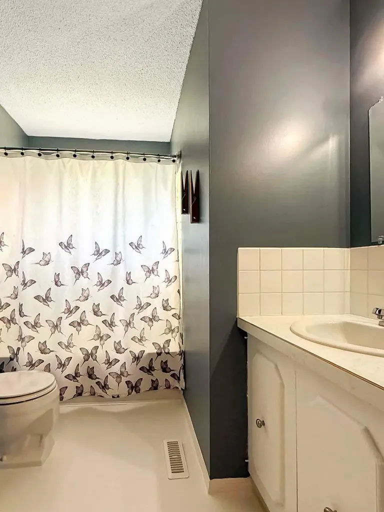 10534 98th Avenue Grande Cache AB t0e0y0