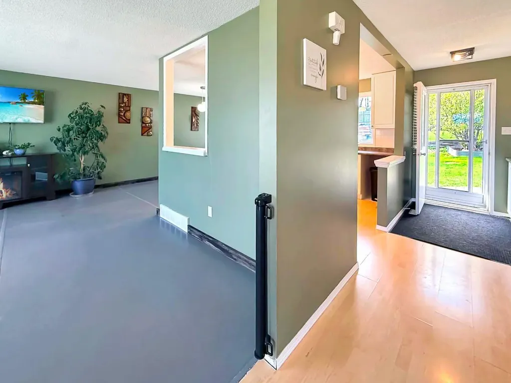 10534 98th Avenue Grande Cache AB t0e0y0
