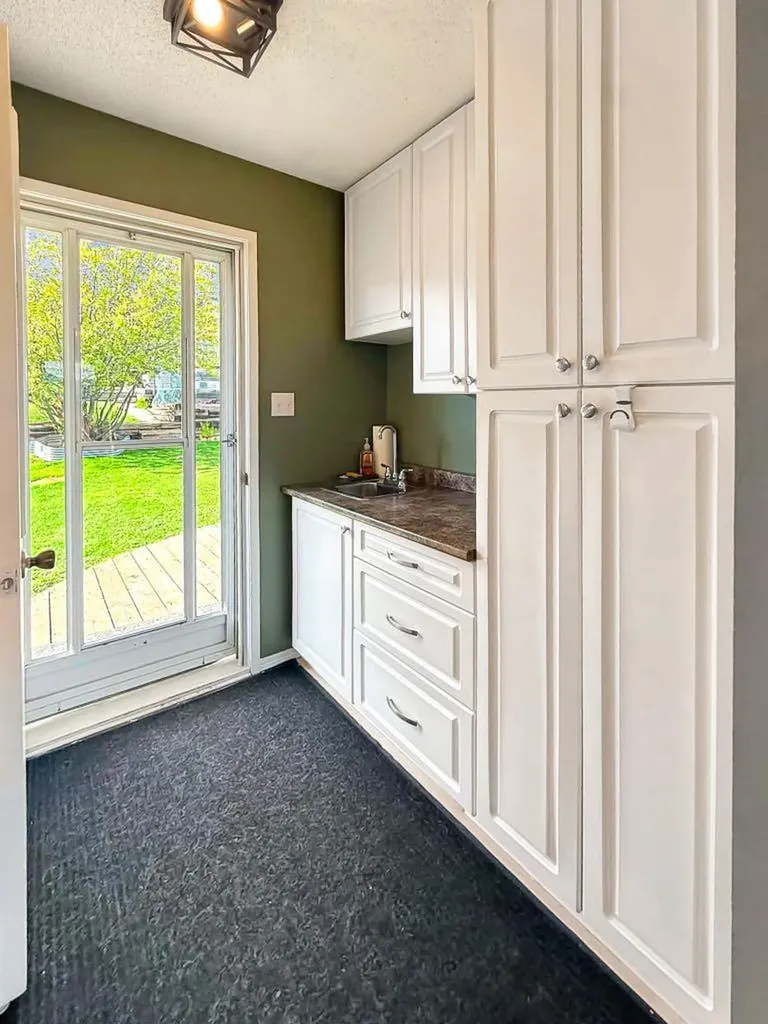 10534 98th Avenue Grande Cache AB t0e0y0