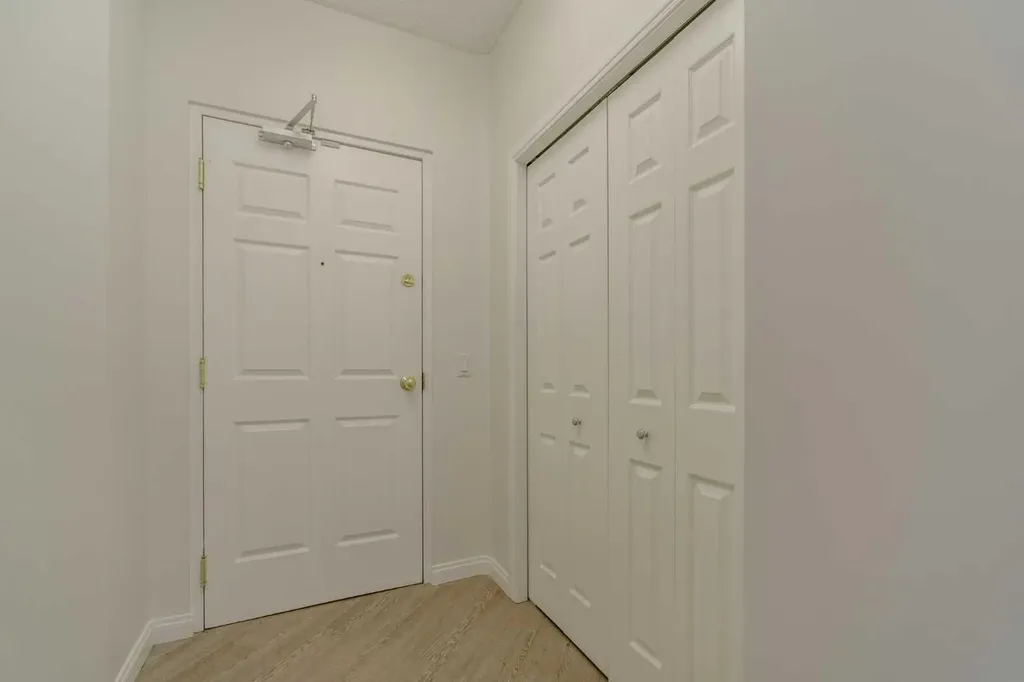 923 15 Avenue SW Calgary AB T2R 0S2