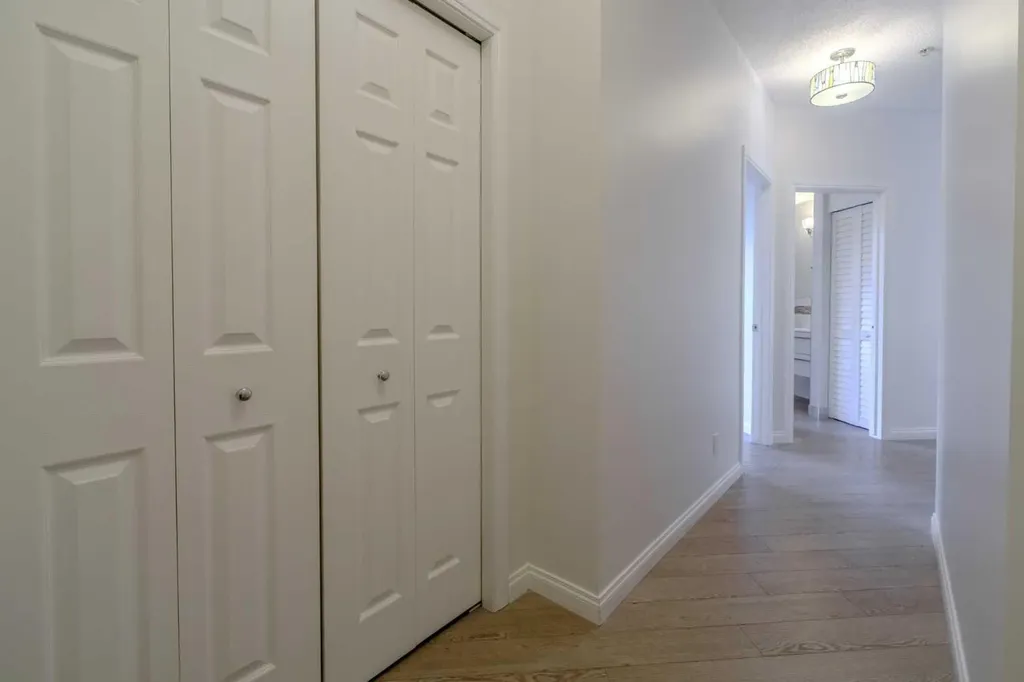 923 15 Avenue SW Calgary AB T2R 0S2
