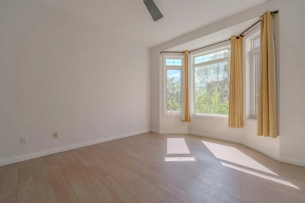 923 15 Avenue SW Calgary AB T2R 0S2