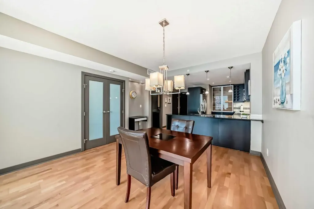 888 4 Avenue SW Calgary AB T2P 0V2