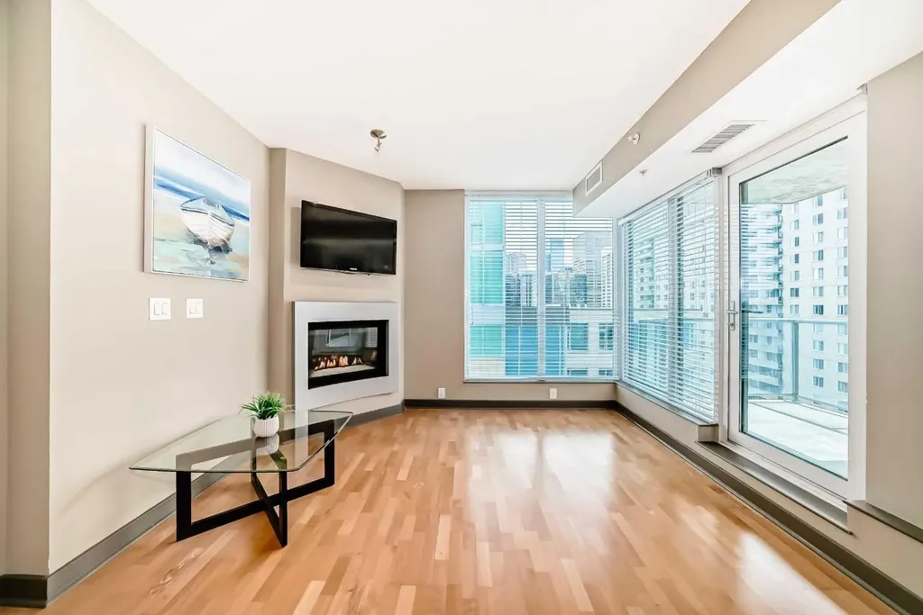 888 4 Avenue SW Calgary AB T2P 0V2