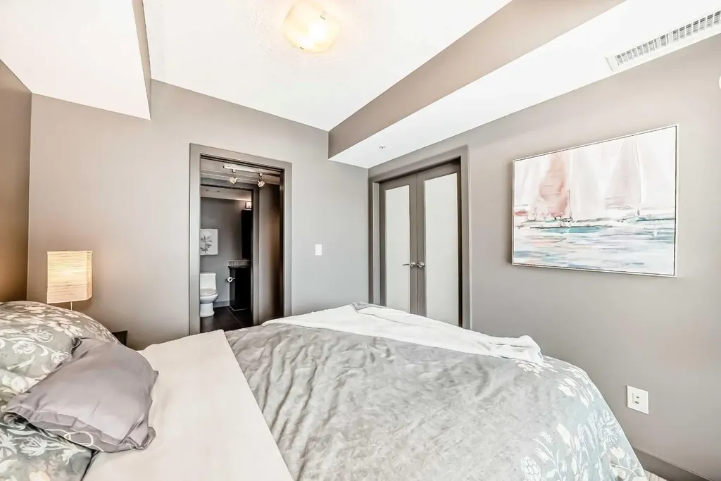 888 4 Avenue SW Calgary AB T2P 0V2