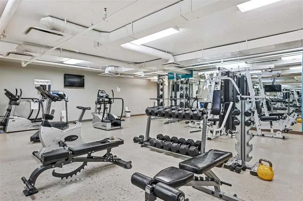 888 4 Avenue SW Calgary AB T2P 0V2