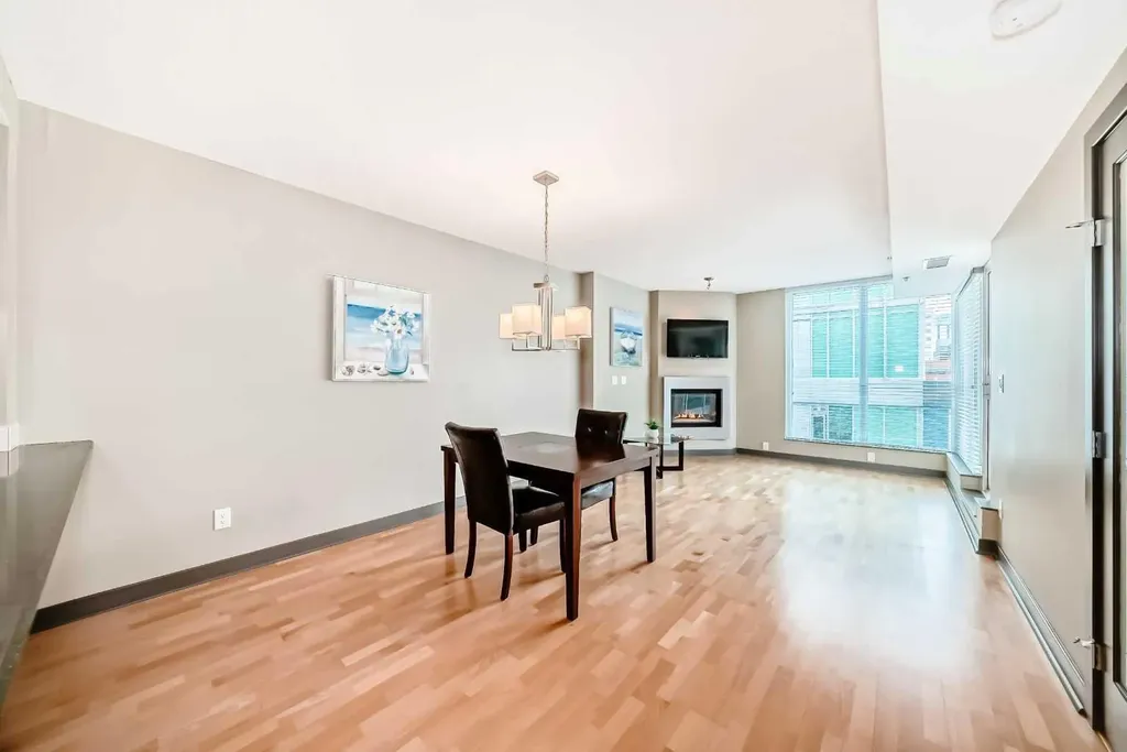 888 4 Avenue SW Calgary AB T2P 0V2