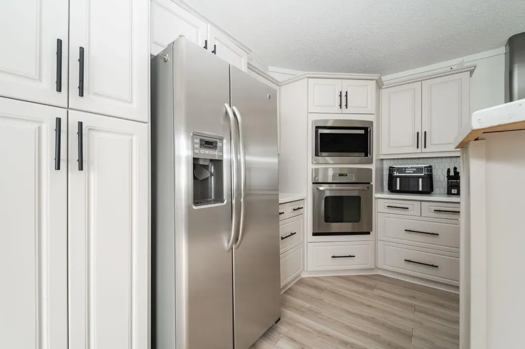 280 Caouette Crescent Fort Mcmurray AB T9K 2H9