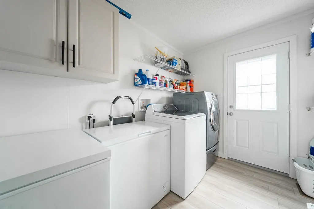 280 Caouette Crescent Fort Mcmurray AB T9K 2H9