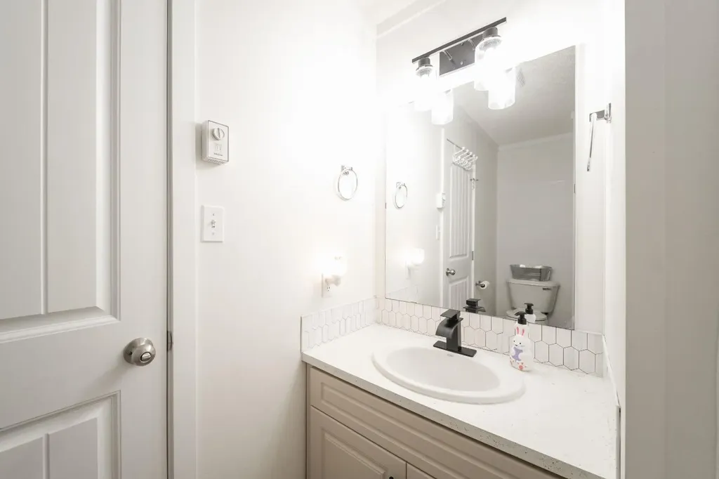 280 Caouette Crescent Fort Mcmurray AB T9K 2H9