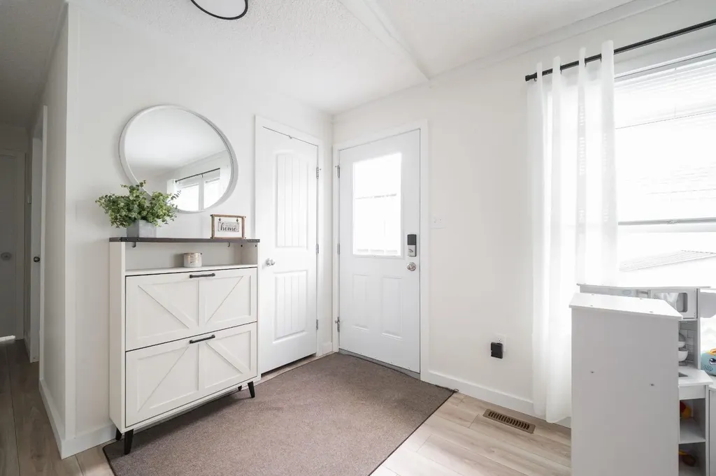 280 Caouette Crescent Fort Mcmurray AB T9K 2H9