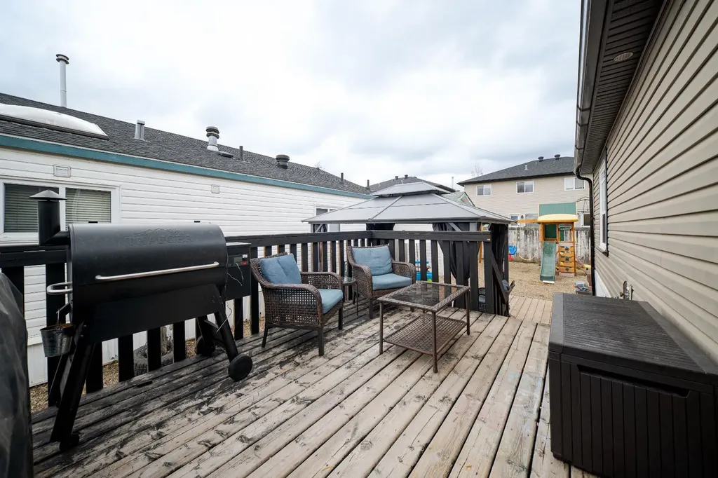 280 Caouette Crescent Fort Mcmurray AB T9K 2H9