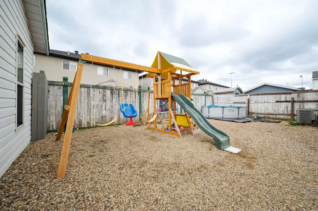 280 Caouette Crescent Fort Mcmurray AB T9K 2H9