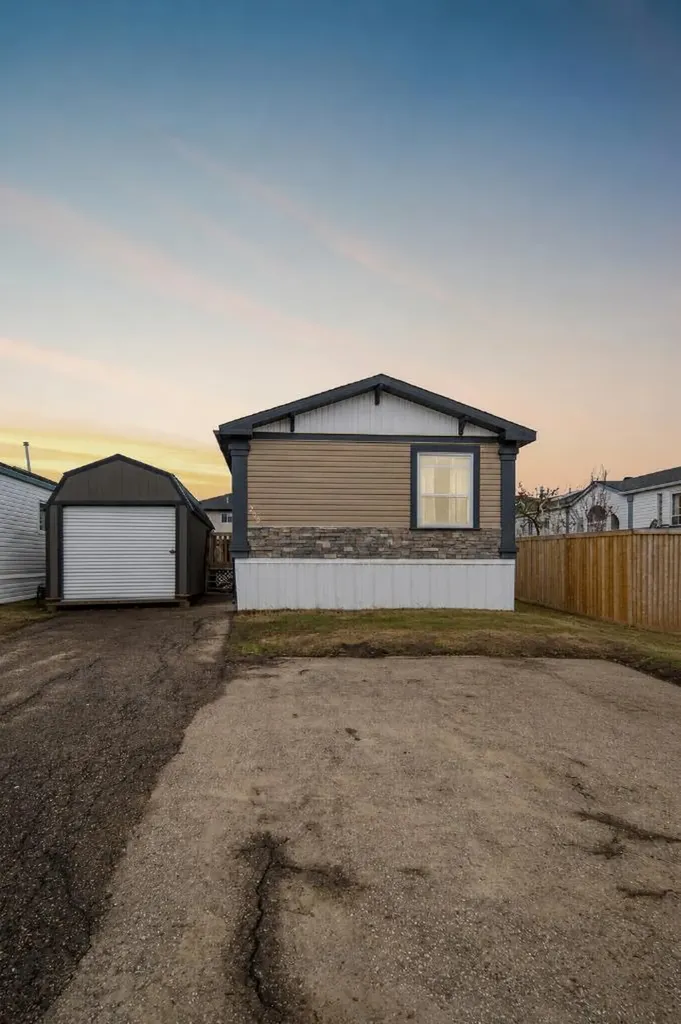 280 Caouette Crescent Fort Mcmurray AB T9K 2H9