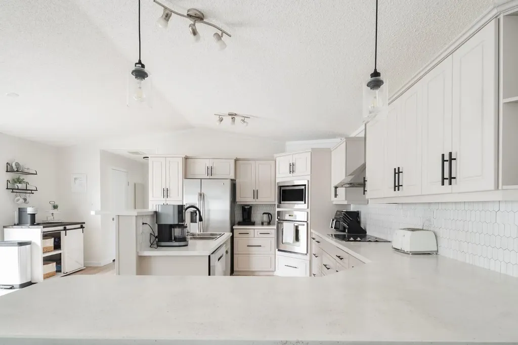 280 Caouette Crescent Fort Mcmurray AB T9K 2H9